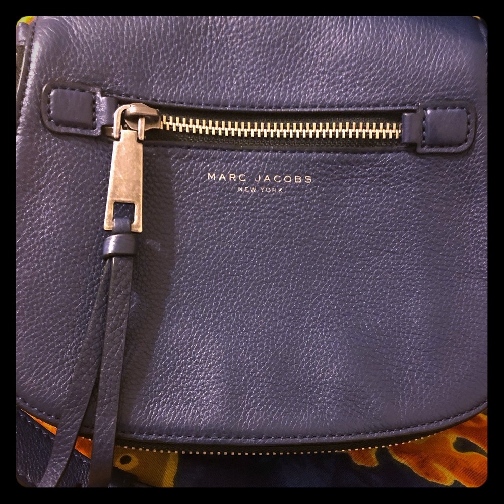 Marc Jacobs Small long Shoulder strap purse 👛.
